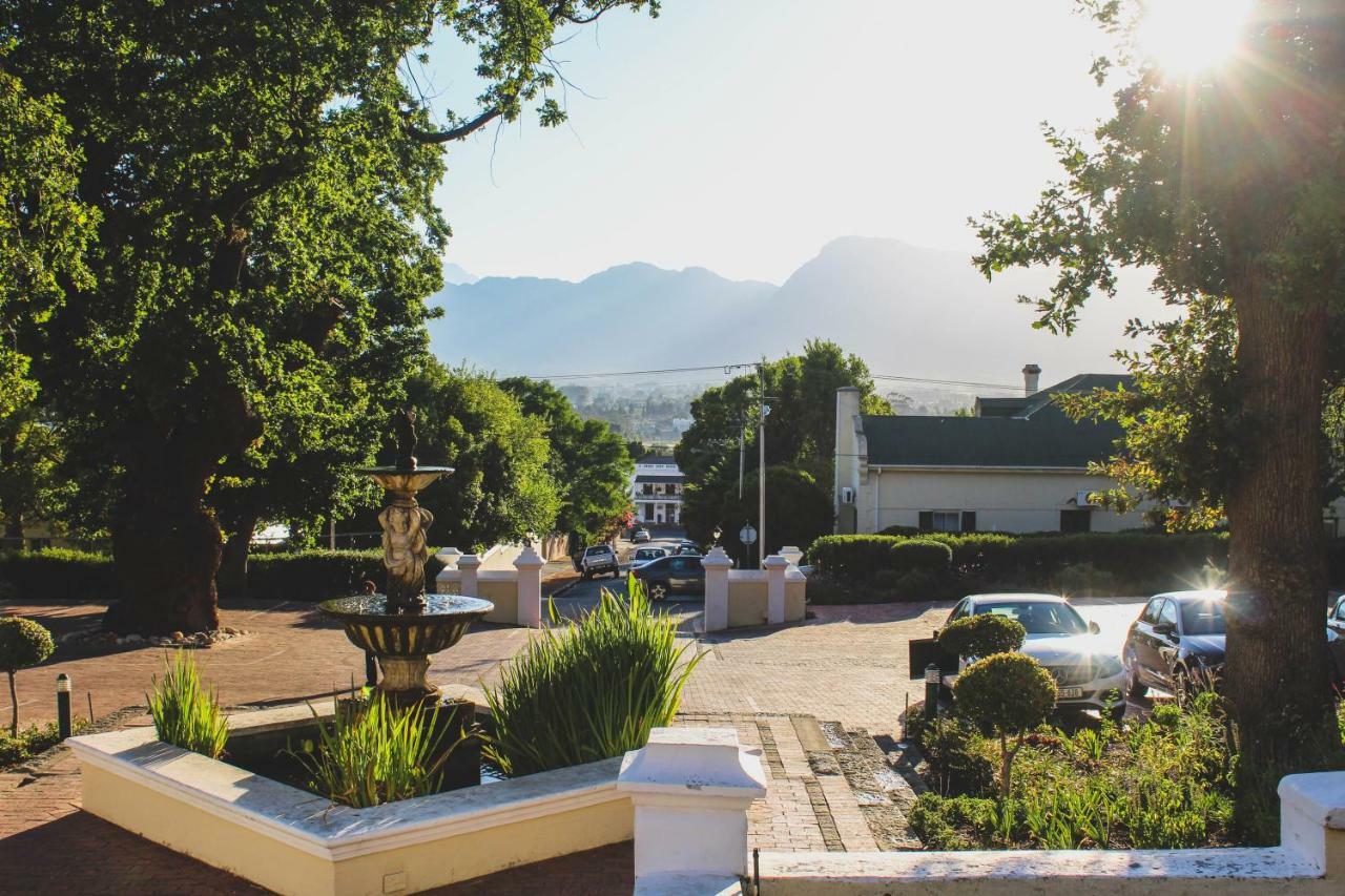 Hotel Pontac Manor Hotel & Restaurant 4*